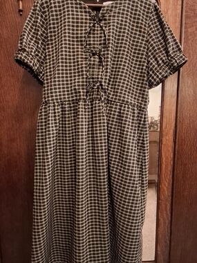 Main Street Exchange Plaid Tie-Front Dress - Black & White